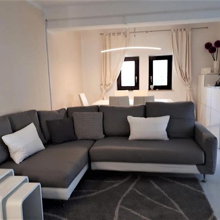 Apartmen Relax 200 M T Beach Apartment Rovinj Luaran gambar