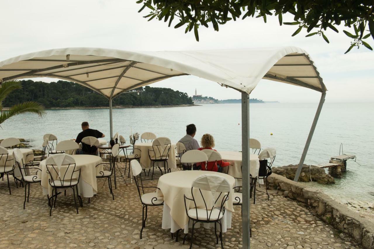 Apartmen Relax 200 M T Beach Apartment Rovinj Luaran gambar