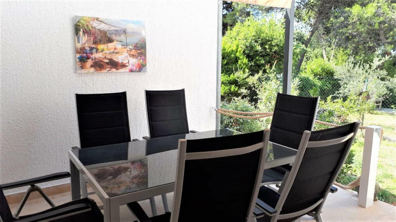 Apartmen Relax 200 M T Beach Apartment Rovinj Luaran gambar