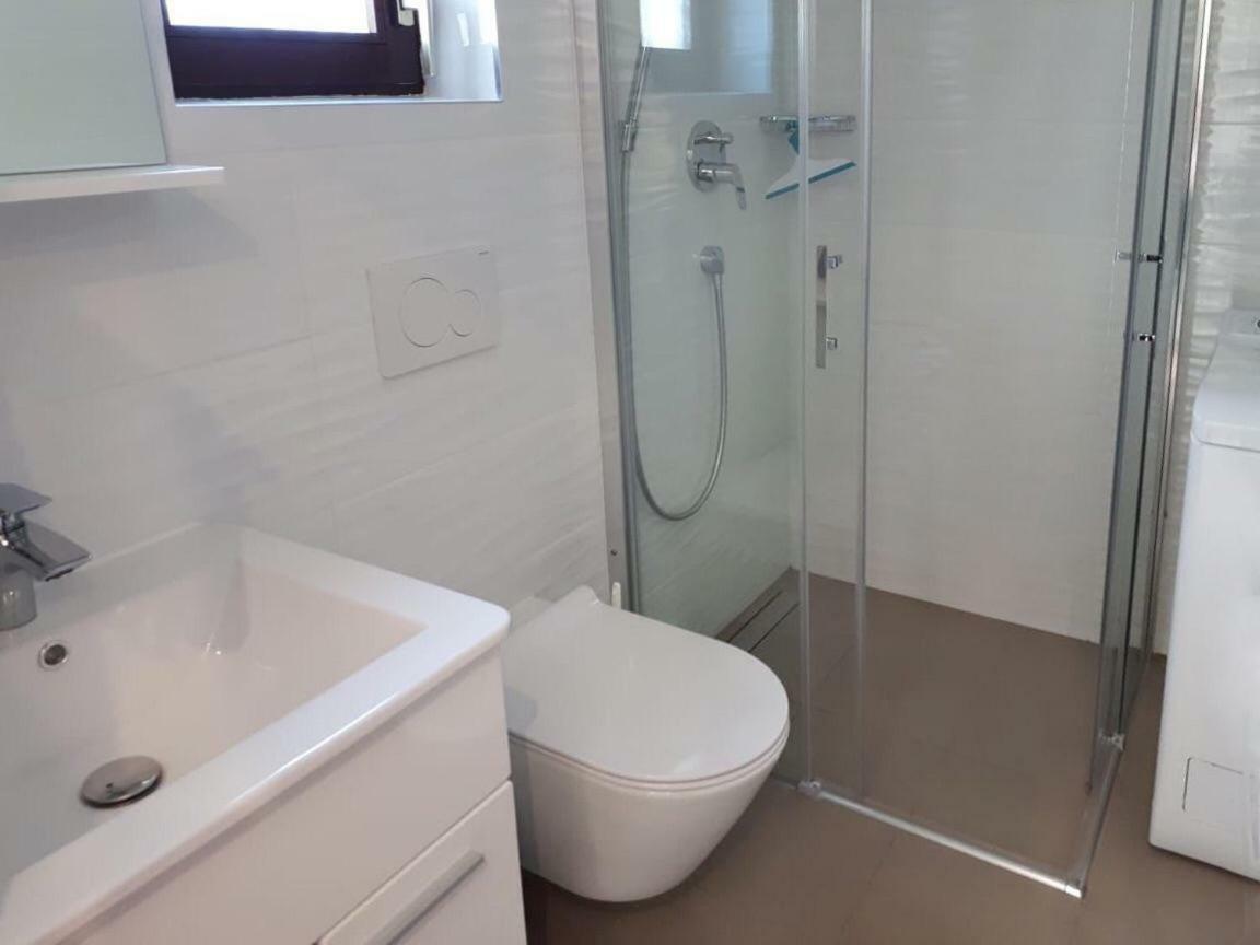 Apartmen Relax 200 M T Beach Apartment Rovinj Luaran gambar