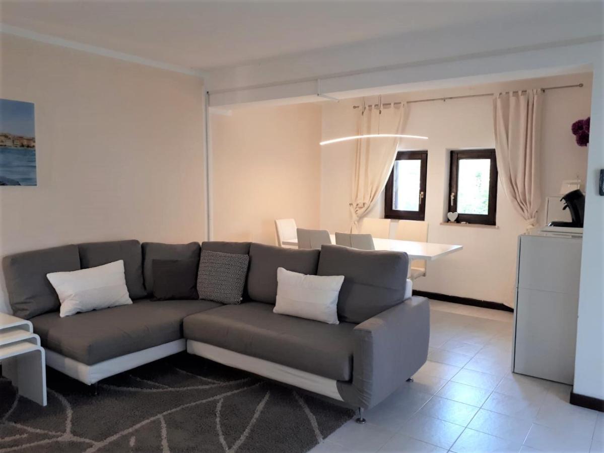 Apartmen Relax 200 M T Beach Apartment Rovinj Luaran gambar